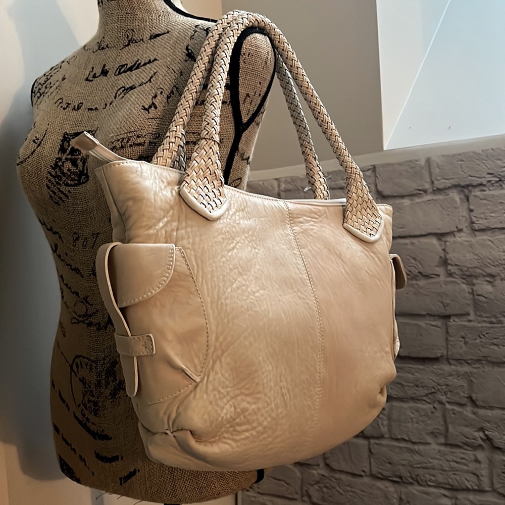 Paolo Masi light tan soft leather braided handle Italian shoulder bag